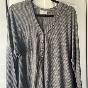 Bohme Gray V-Neck Henley size L